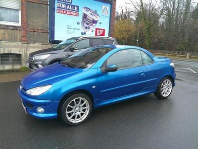 Gebraucht Peugeot 206 109 PS (80 kW) 2003 Blau Cabrio