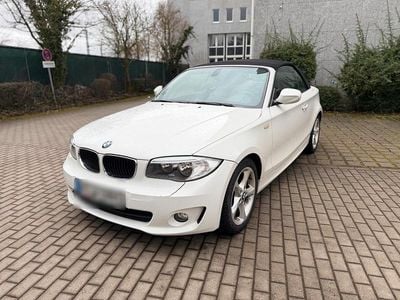 Gebraucht BMW 118 Cabriolet 143 PS (105 kW) 2011 Weiß Cabrio