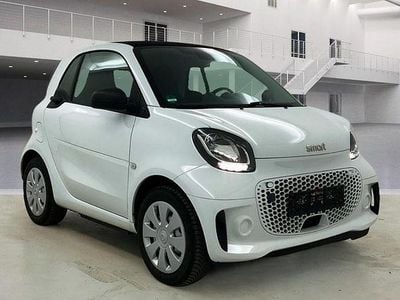 Weiß Gebraucht 2022 Smart ForTwo Coupé Kleinwagen | 8.990 € (Superpreis)