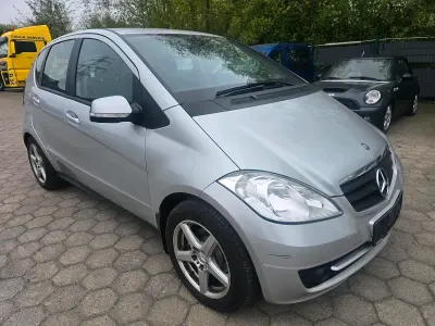 Brugt Mercedes A180 109 HK (80 kW) 2010 Sølv Hatchback