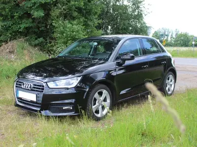 Gebraucht Audi A1 Sportback Comfort 95 PS (69 kW) 2016 Schwarz Kleinwagen