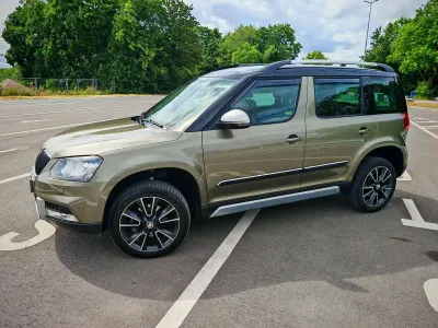 Gebraucht Skoda Yeti Adventure 140 PS (102 kW) 2015 Grün SUV