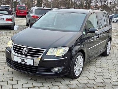 Schwarz Gebraucht 2008 VW Touran Highline Van / Kleinbus | 3.990 € (Teuer)