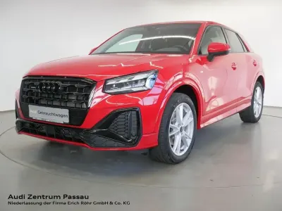 Używany Audi Q2 S-Line 190 KM (139 kW) 2023 Czerwony SUV