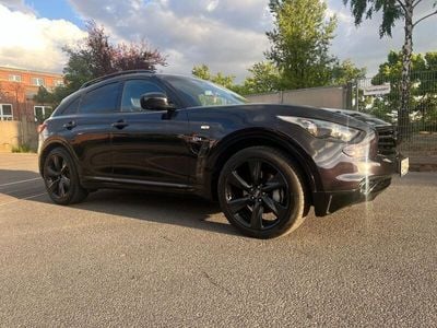 Infiniti QX70