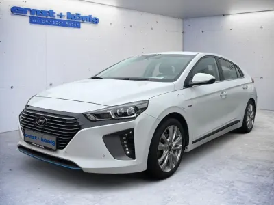 Gebraucht Hyundai Ioniq Premium 141 PS (103 kW) 2017 Weiß Kleinwagen