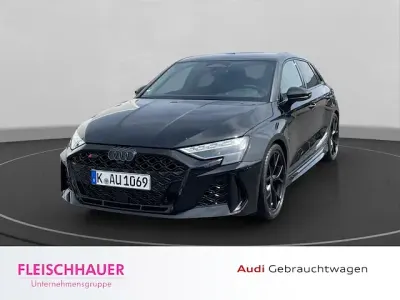 Gebraucht Audi RS3 Sportback Comfort 400 PS (294 kW) 2026 Mythosschwarz metallic Kleinwagen