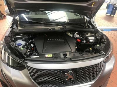 Silber Gebraucht 2020 Peugeot e-2008 GT SUV | 15.500 € (Guter Preis)