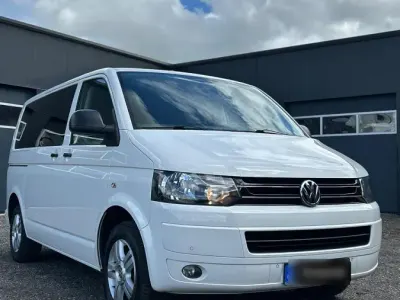 Gebraucht VW Multivan 102 PS (75 kW) 2011 Weiß Van / Kleinbus