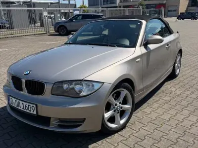 Gebraucht BMW 118 Cabriolet 143 PS (105 kW) 2008 Gold Cabrio