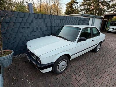 Gebraucht BMW 316 101 PS (74 kW) 1989 Weiß Coupé