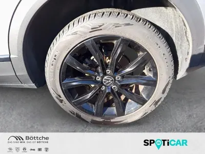 Gebraucht VW T-Roc Style 110 PS (80 kW) 2022 Pyrit silber metallic SUV