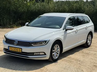 Gebraucht VW Passat Comfortline 150 PS (110 kW) 2018 Weiß Kombi