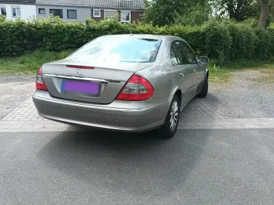 Gebraucht Mercedes E200 Elegance 2008 Andere farben Limousine
