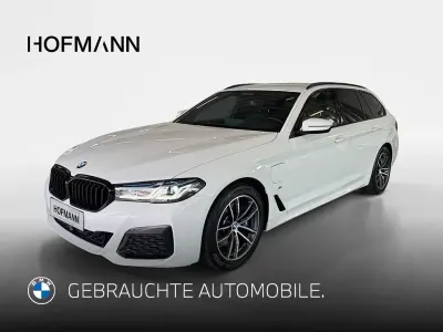 Gebraucht BMW 530e M Sport 292 PS (214 kW) 2021 Alpinweiß uni Kombi
