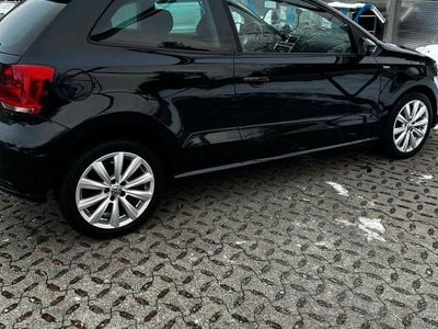 Second-hand VW Polo 90 CP (66 kW) 2012 Negru Hatchback