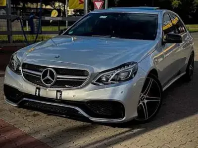Gebraucht Mercedes E300 Elegance 231 PS (169 kW) 2013 Limousine