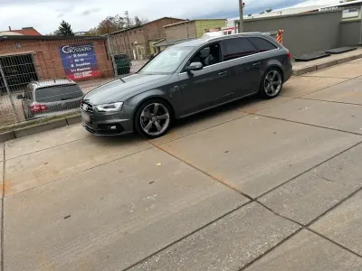 Gebraucht Audi A4 S-Line 170 PS (125 kW) 2015 Grau Kombi