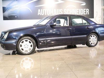 Gebraucht Mercedes E200 Elegance 143 PS (105 kW) 2001 Blau Limousine