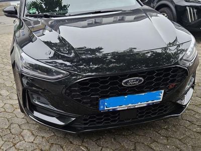 Schwarz Gebraucht 2025 Ford Focus ST Limousine | 38.400 € (Etwas zu teuer)