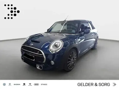 Gebraucht Mini Cooper S Cabriolet 192 PS (141 kW) 2019 Blau Cabrio
