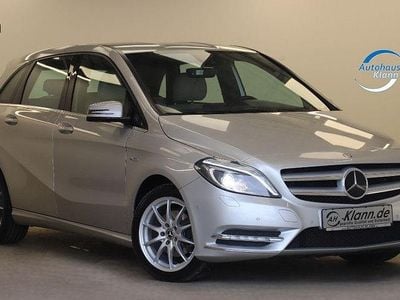 Gebraucht Mercedes B200 156 PS (114 kW) 2012 Silber Van / Kleinbus