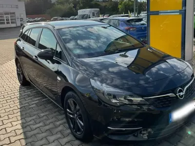 Gebraucht Opel Astra 122 PS (89 kW) 2019 Schwarz Kombi