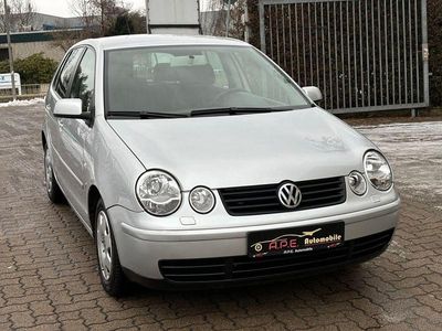 Silber Gebraucht 2004 VW Polo Comfortline Limousine | 3.499 € (Etwas zu teuer)