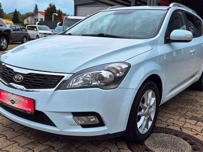 Gebraucht Kia Ceed Sportswagon Spirit 125 PS (91 kW) 2009 Weiß Kombi