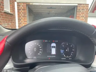 Gebraucht Volvo XC40 Momentum 190 PS (139 kW) 2018 Schwarz SUV