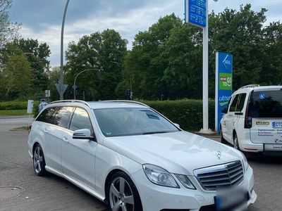 Mercedes E220