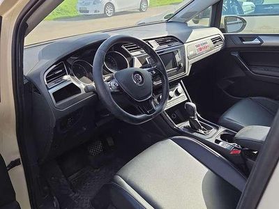 Gebraucht VW Touran 150 PS (110 kW) 2016 Beige Van / Kleinbus