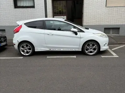 Gebraucht Ford Fiesta Titanium 90 PS (66 kW) 2008 Weiß Kleinwagen