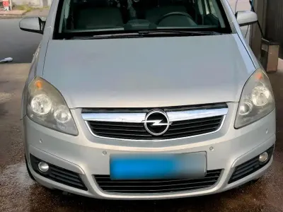 Gebraucht Opel Zafira 140 PS (102 kW) 2006 Andere farben Van / Kleinbus