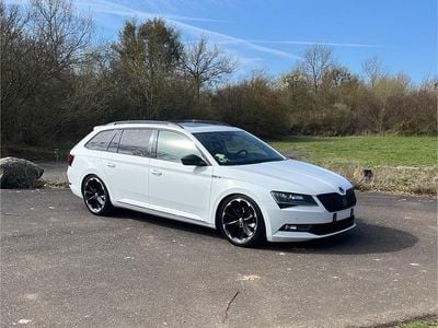 Gebraucht Skoda Superb SportLine 190 PS (139 kW) 2019 Weiß Kombi