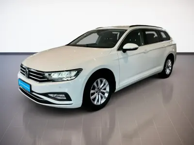 Gebraucht VW Passat Business 150 PS (110 kW) 2021 Pure white Kombi