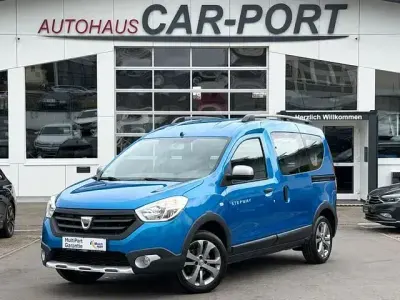 Gebraucht Dacia Dokker Stepway 116 PS (85 kW) 2017 Blau Van / Kleinbus