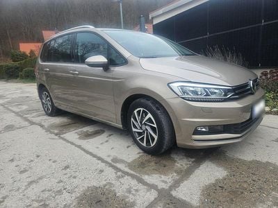 Begagnad VW Touran Sound 110 HK (80 kW) 2018 Beige Minibuss