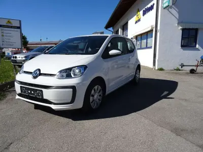 Używany VW up! move up! 60 KM (44 kW) 2017 Biały Hatchback