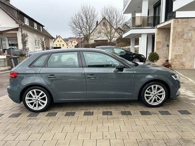 Gebraucht Audi A3 150 PS (110 kW) 2019 Grau Limousine