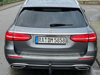 Mercedes E220