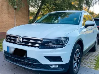 Gebraucht VW Tiguan 150 PS (110 kW) 2018 Weiß SUV