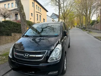 Gebraucht Hyundai H-1 170 PS (125 kW) 2010 Schwarz Van / Kleinbus