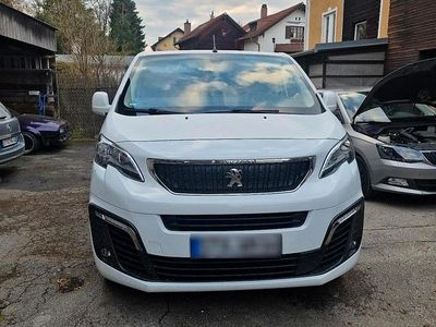 Gebraucht Peugeot Expert 177 PS (130 kW) 2018 Weiß Van