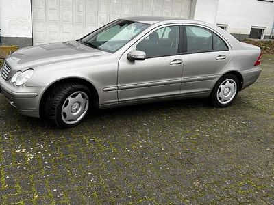 Mercedes C240