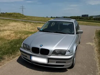 Gebraucht BMW 320 150 PS (110 kW) 1999 Silber Limousine