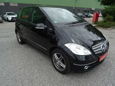 Gebraucht Mercedes A180 109 PS (80 kW) 2009 Schwarz Kleinwagen