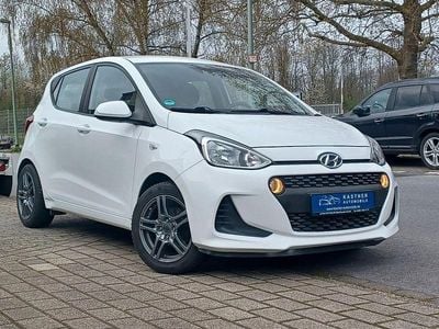 Gebraucht Hyundai i10 67 PS (49 kW) 2017 Weiß Kleinwagen