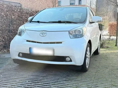 Gebraucht Toyota iQ 36 PS (26 kW) 2009 Weiß Kleinwagen