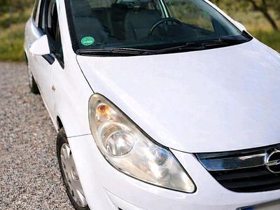 Second-hand Opel Corsa 80 CP (58 kW) 2010 Alb Hatchback